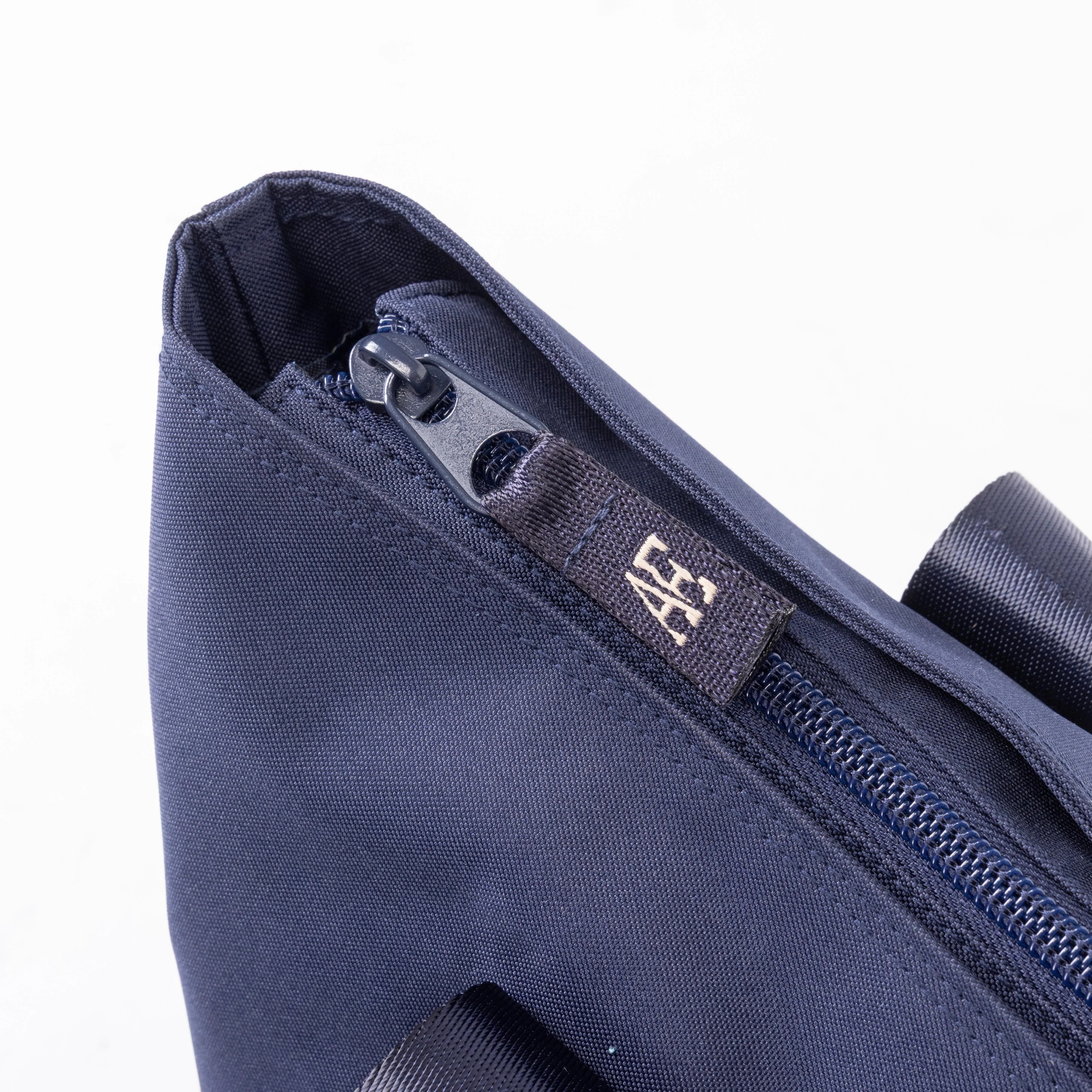 Aubrion Equestrian Tote Bag - Image 4
