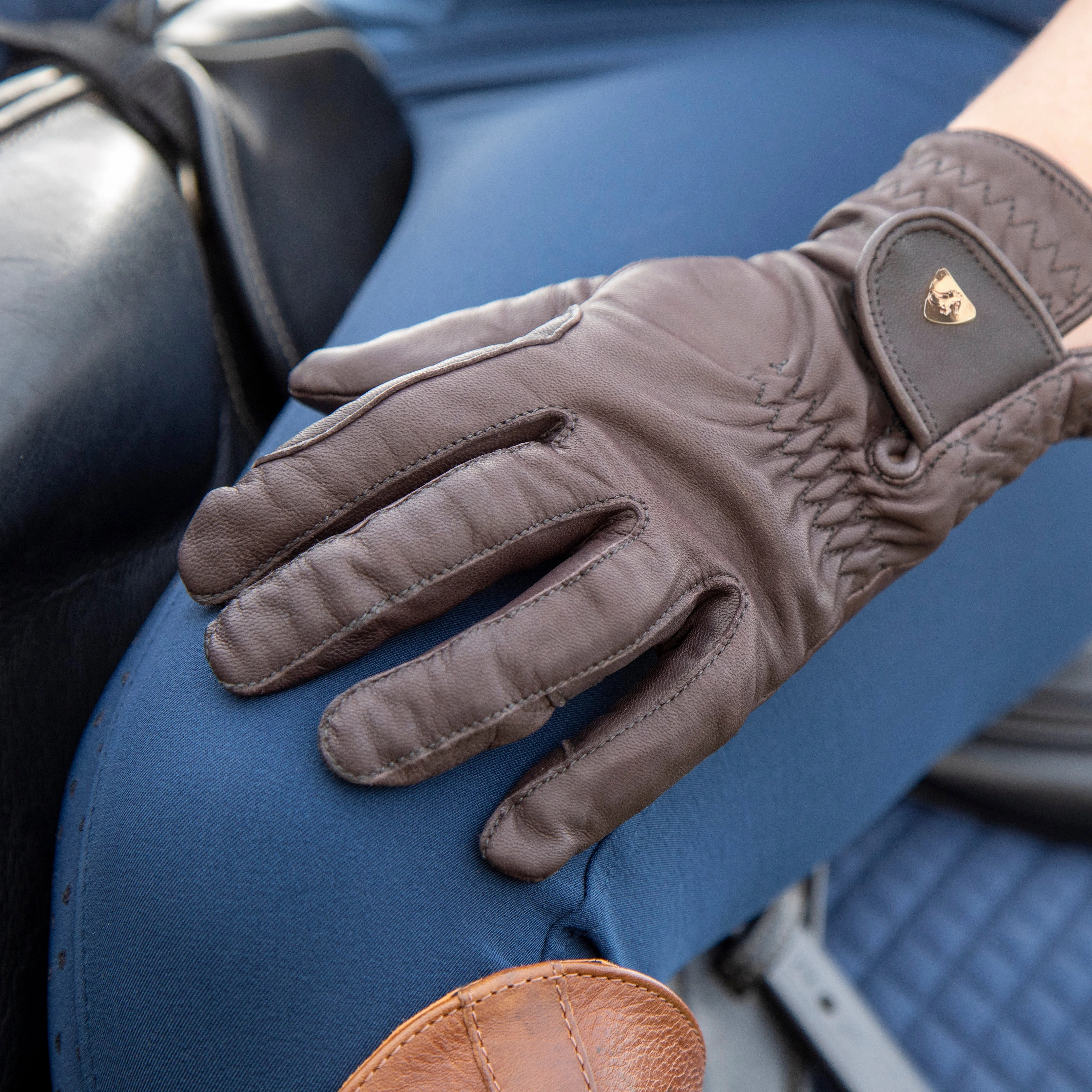 Aubrion Estade Riding Gloves - Image 2