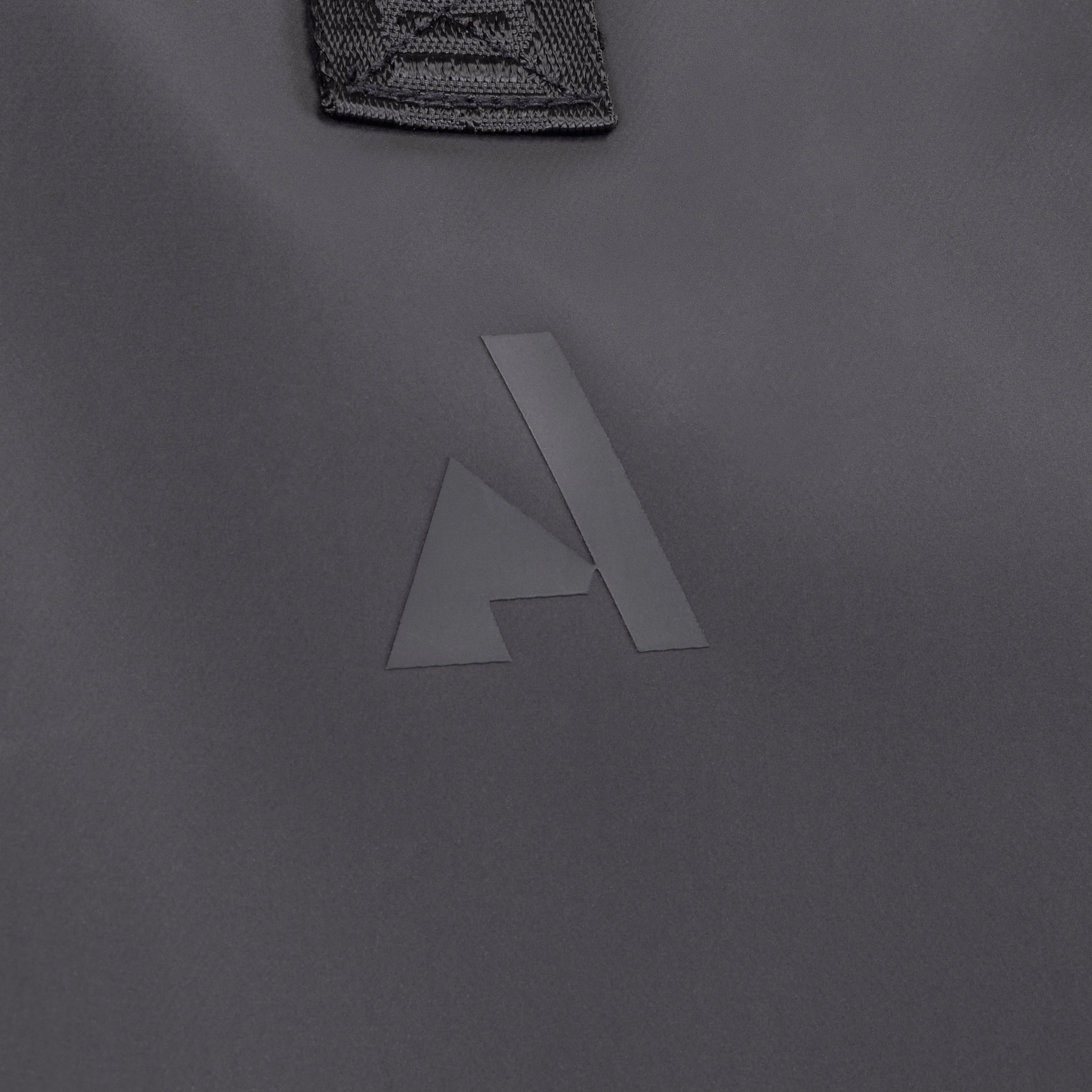 Aubrion React Bridle Bag - Image 4