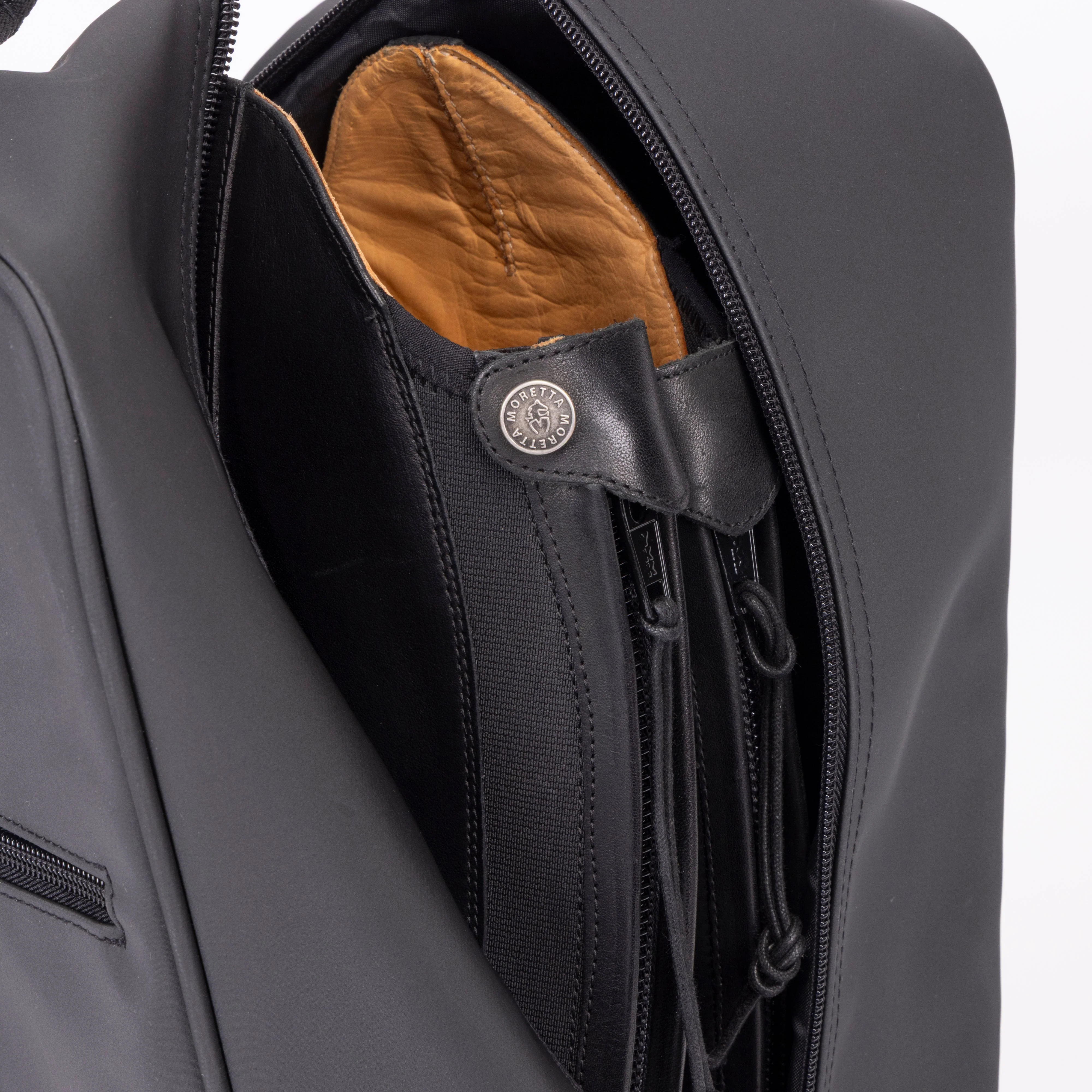 Aubrion React Hat, Whip And Boot Bag - Image 6