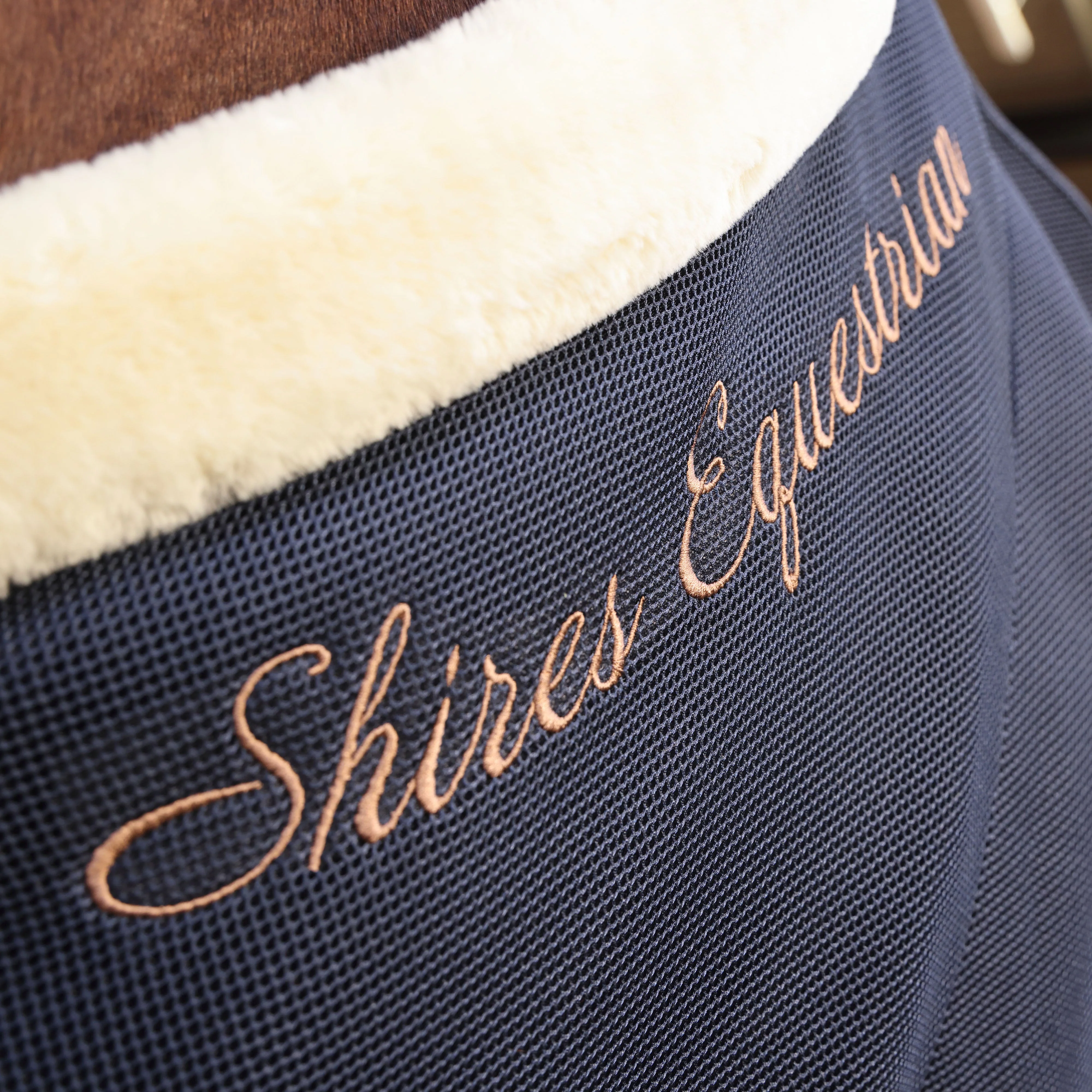 Shires Deluxe Air Motion Cooler - Image 4